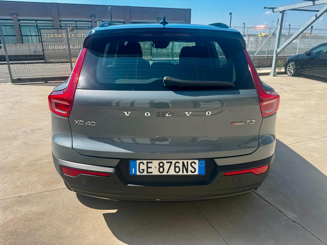 Volvo XC40 T3 Geartronic R-design