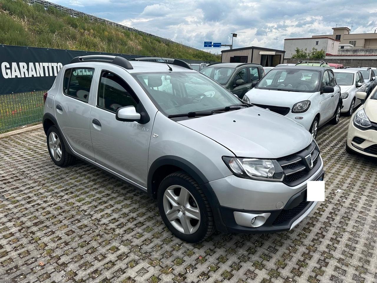 Dacia Sandero Stepway 1.5 dCi 8V 90CV Prestige-08/2013
