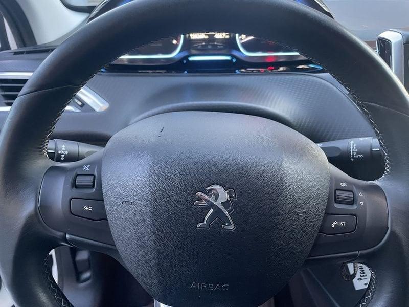 Peugeot 2008 2008 1.6 e-hdi 8v Allure NAVI+CLIMA AUTO+PACK LUCI