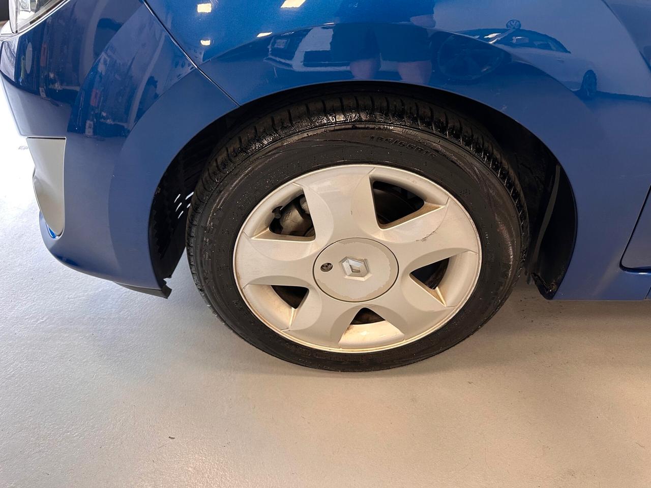 RENAULT TWINGO 1.2 BENZINA AUTOMATICA
