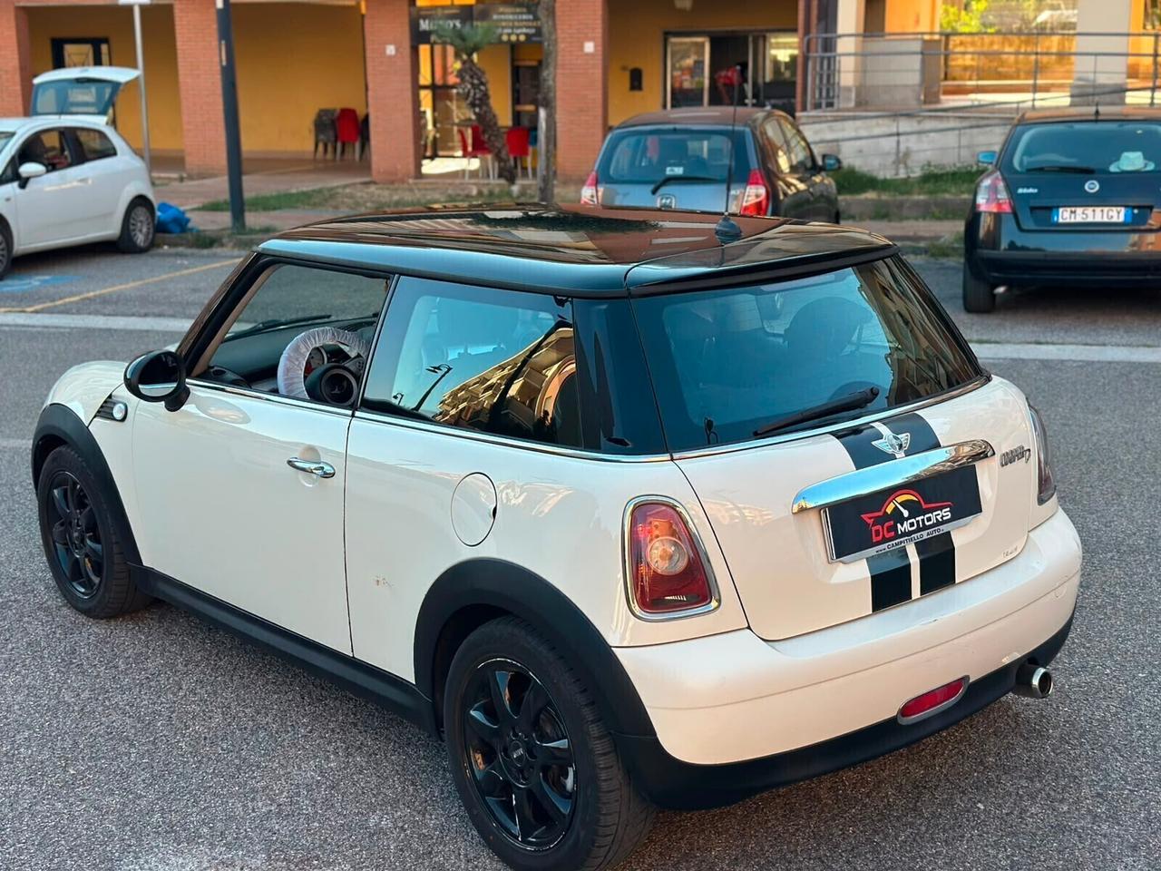 Mini 1.6 16V Cooper D Chili FULL...
