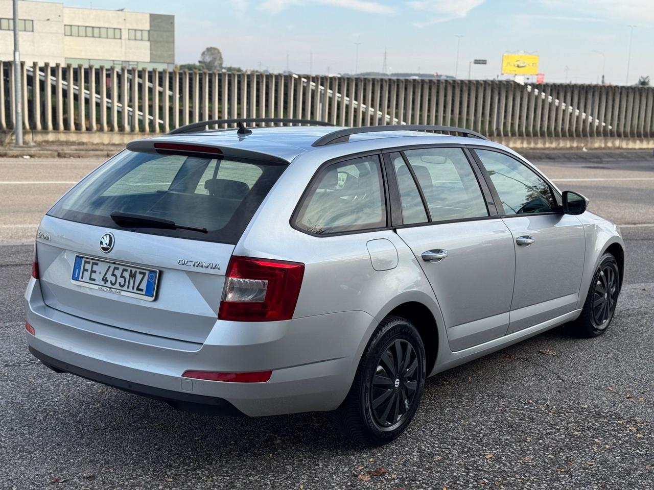 Skoda Octavia 1.6 TDI 110 CV DSG N1