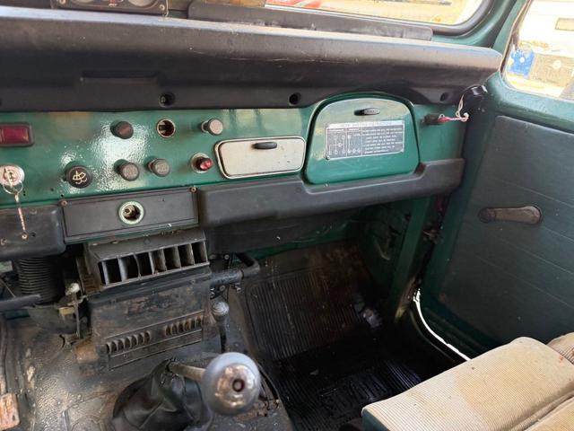 TOYOTA Land Cruiser BJ40