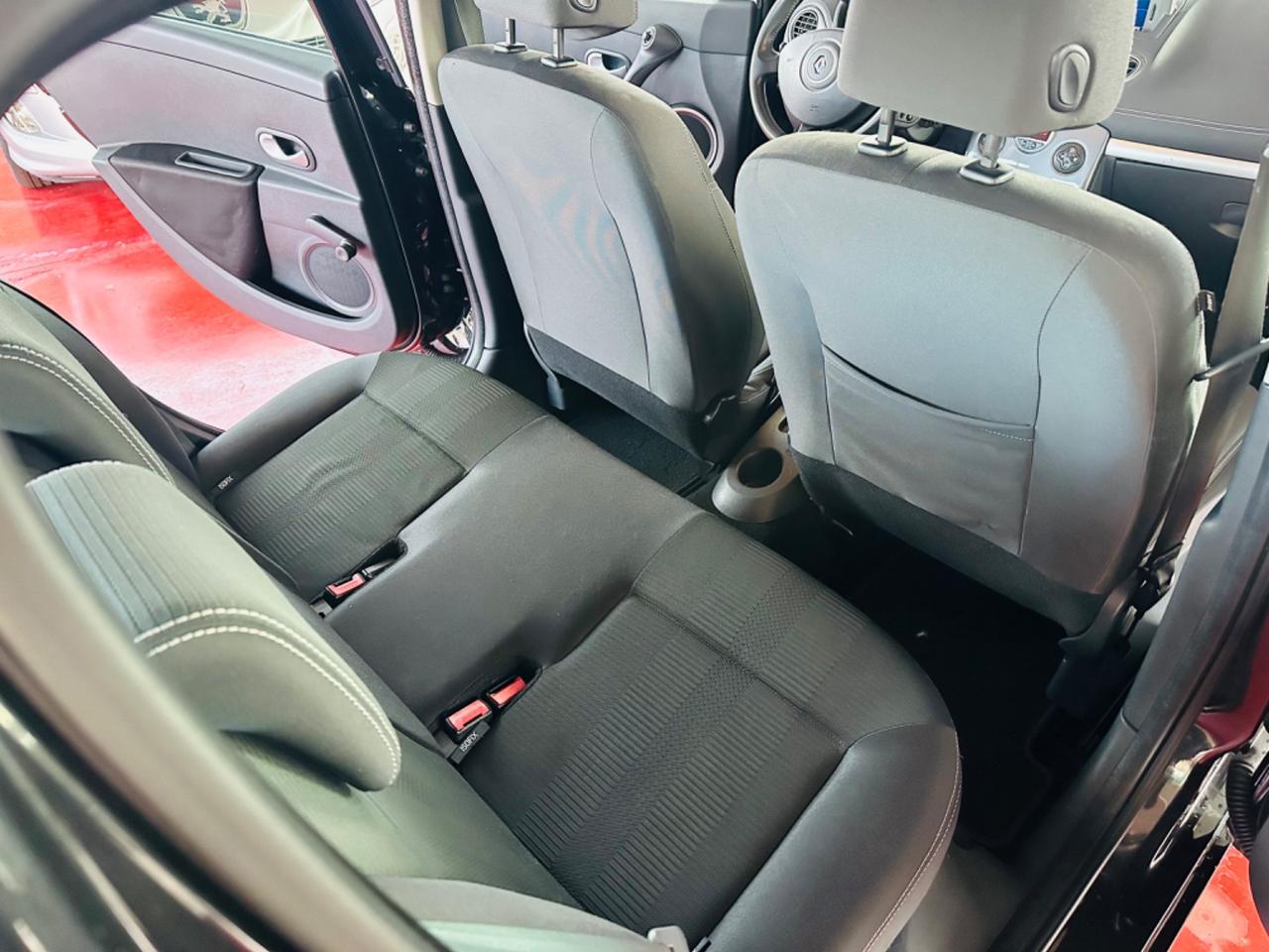 Renault Clio 1.2 16V 5 porte Dynamique