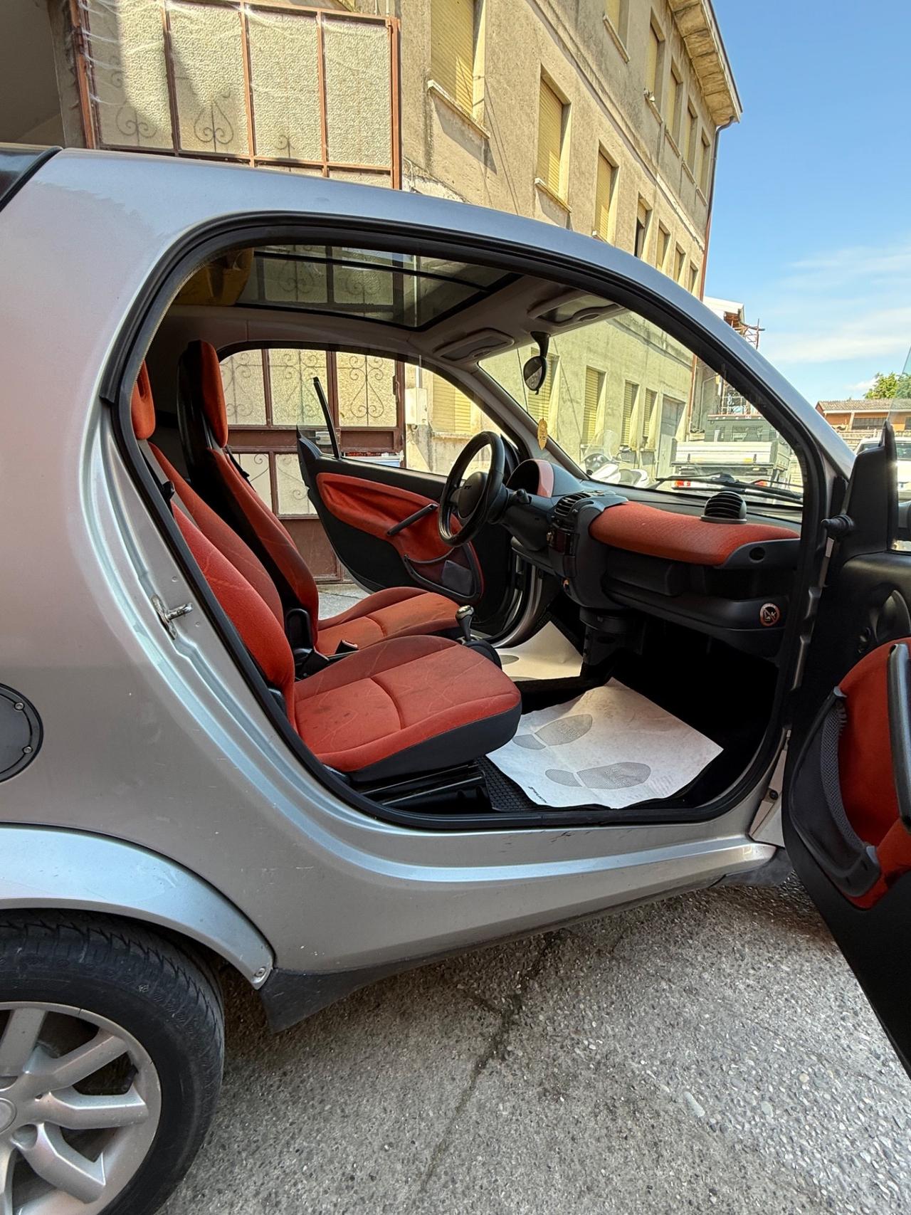 Smart ForTwo 700 coupé pure (37 kW)