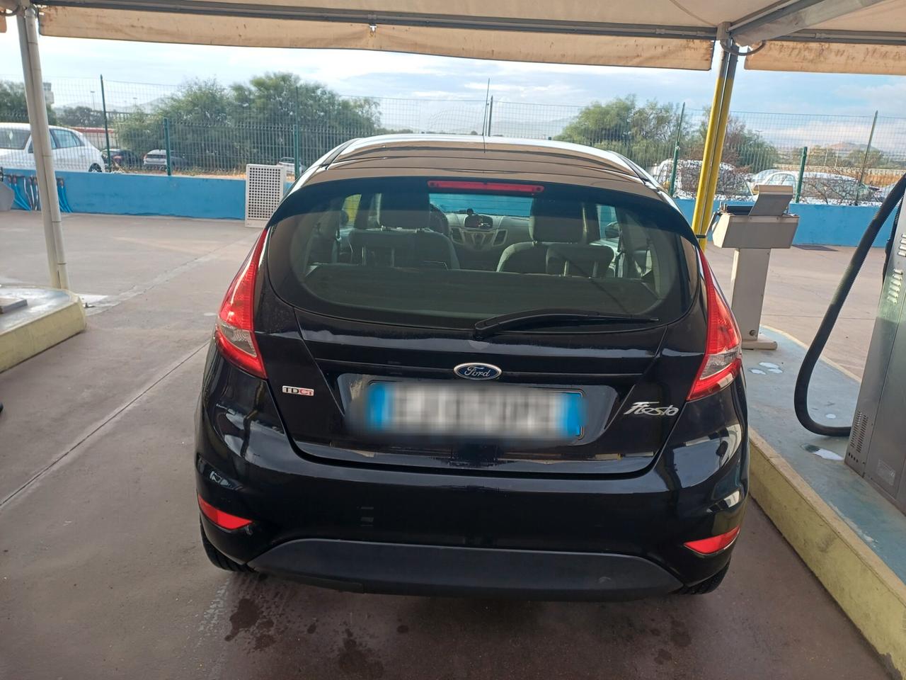 Ford Fiesta 1.4 TDCi 70CV 3 porte Titanium 2012