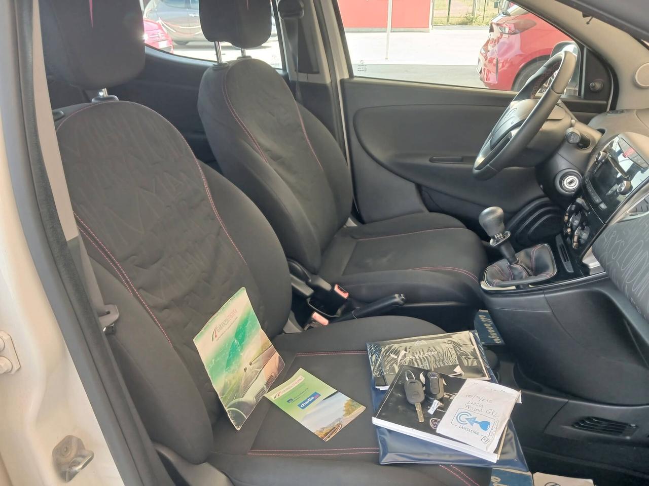 Lancia Ypsilon 1.2 69 CV 5 porte GPL Ecochic Gold km 109000 impianto casa madre rinnovato