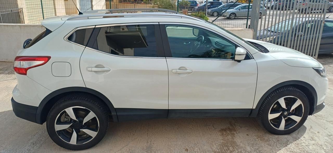 Nissan Qashqai 1.6 dCi 4WD N-Connecta