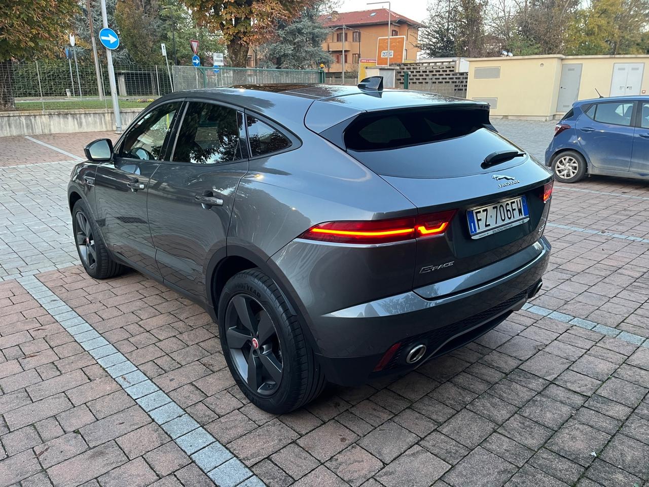 Jaguar E-Pace 2.0D 150 CV AWD R-Dynamic