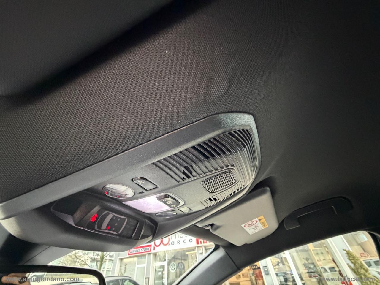 PEUGEOT 3008 Hybrid 136 e-DCS6 Allure