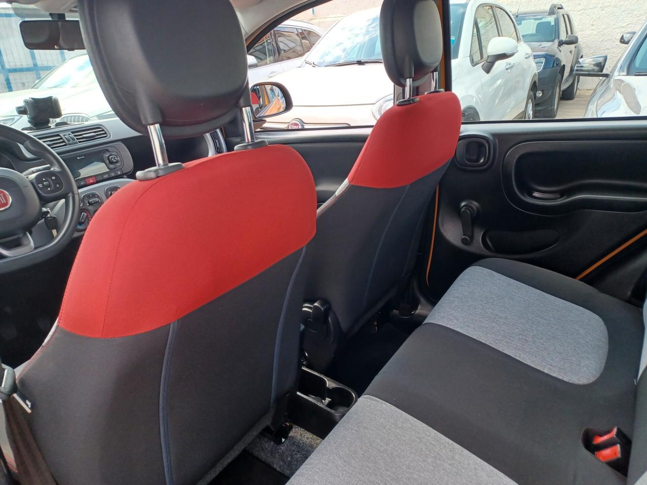 Fiat Panda 1.2 Lounge ANNO 2019 SOLO 60000 KM