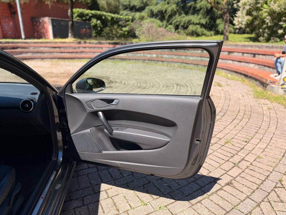 Audi A1 1.4 tfsi Ambition 185cv s-tronic