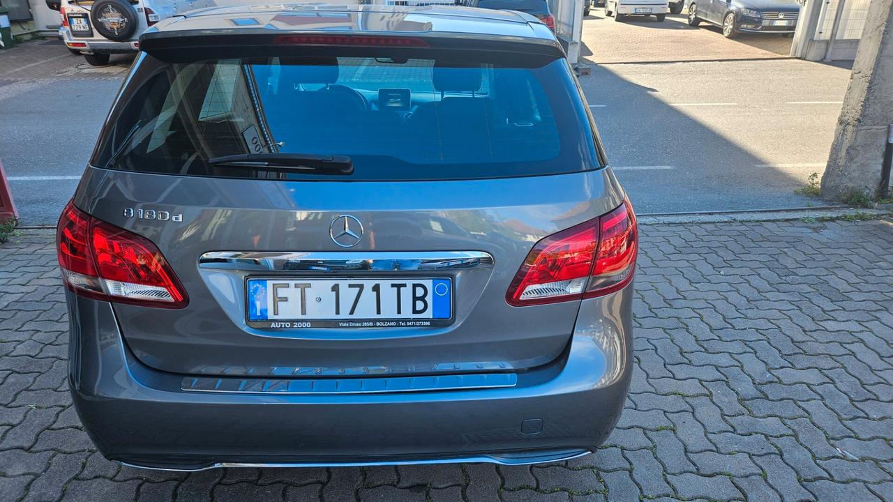 Mercedes-benz B 180 d Automatic Business KAMERA-ANTICOLL.