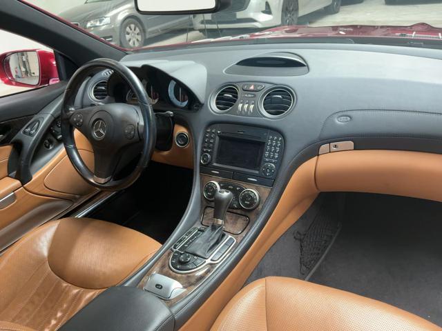 MERCEDES-BENZ SL 500 V8 387CV IN COLOR THULITE RED / INTERNO TABACCO