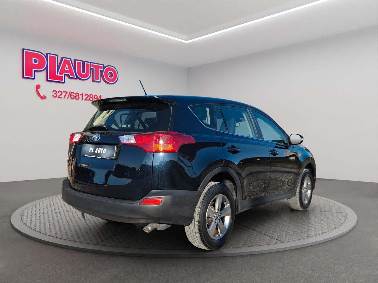 Toyota RAV 4 RAV4 2.0 D-4D 2WD Style White Ed.