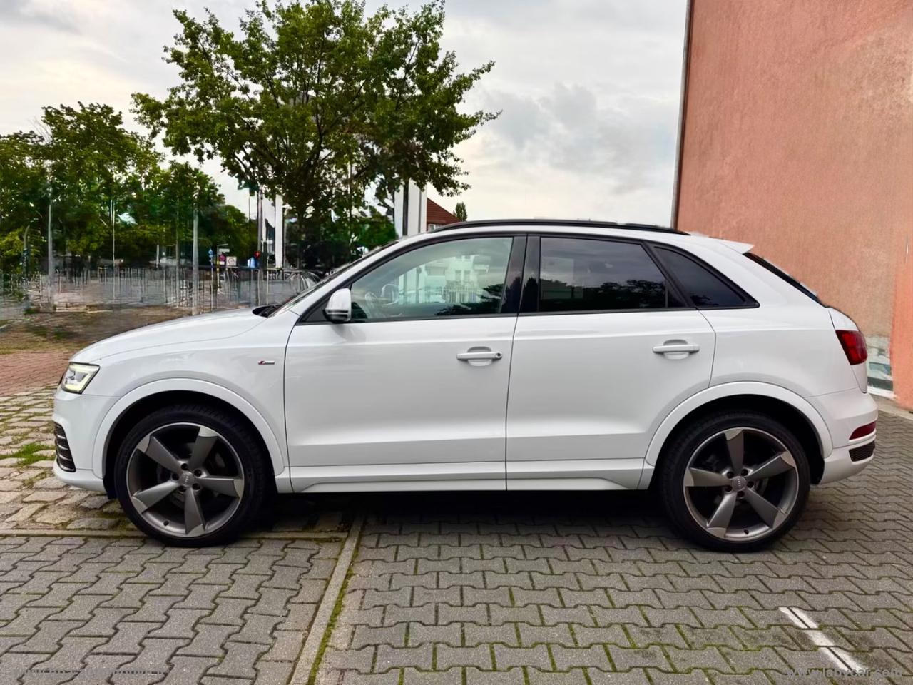 AUDI Q3 2.0TDI 184CV S-TRONIC S-LINE TETTO NAVI LED BOSE QUATTRO ROTOR 20