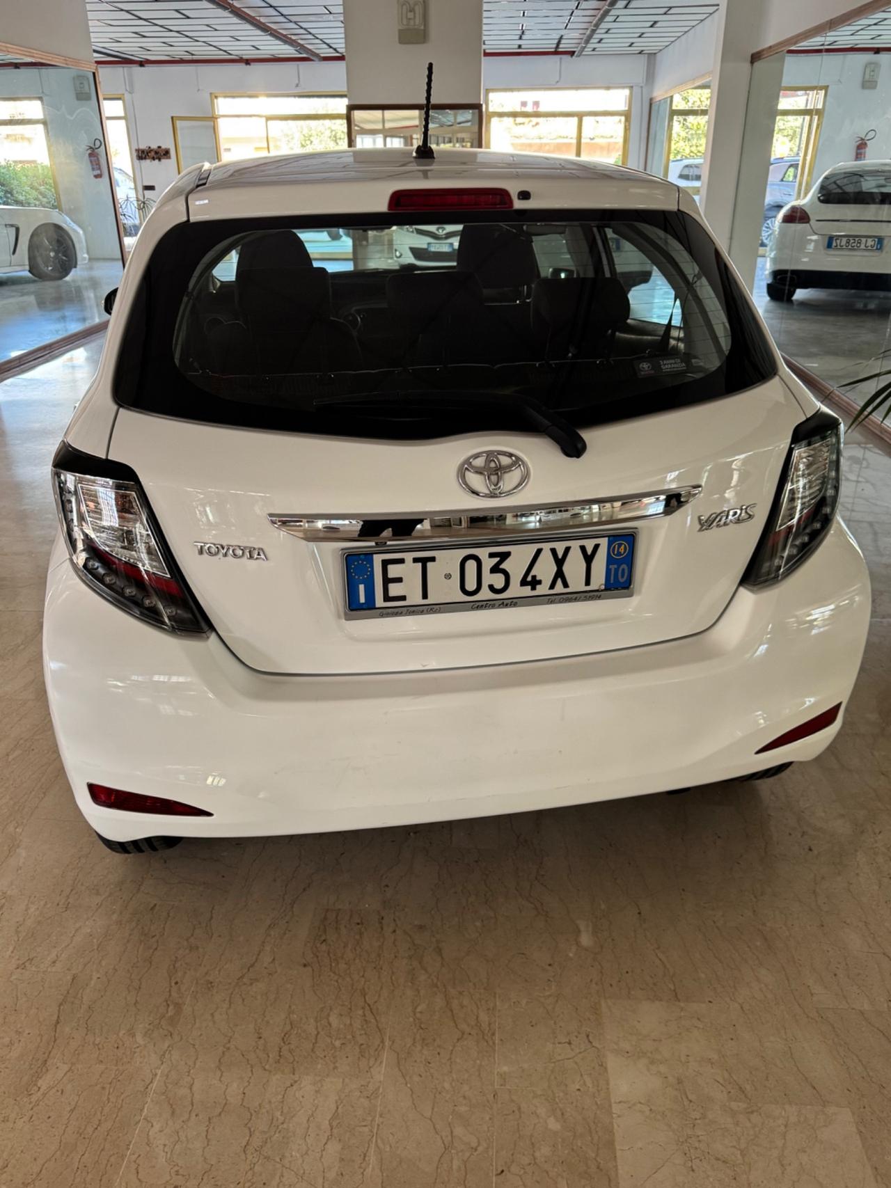 Toyota Yaris 1.4 D-4D 5 porte Lounge
