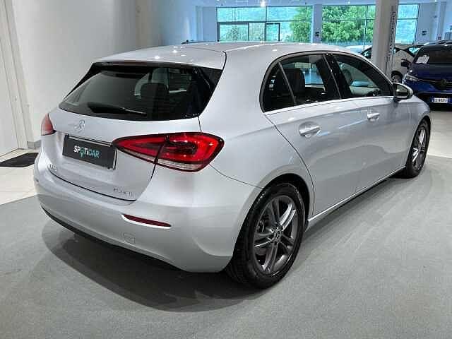 Mercedes-Benz A 220 Automatic 4Matic Business