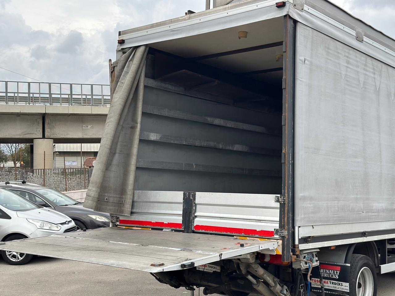 Renault Trucks 2006 ALLS. NEGOZIO pedana elettrica