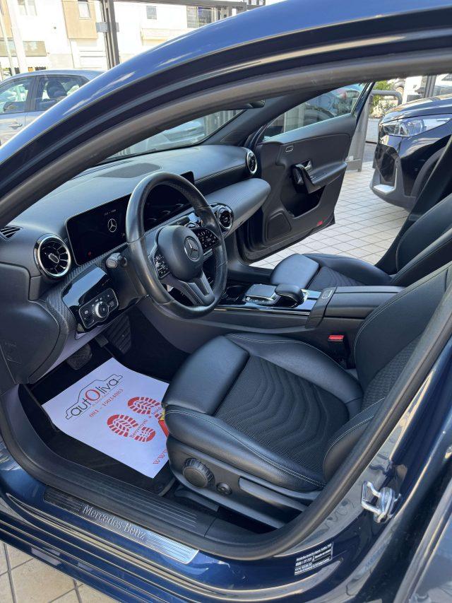 MERCEDES-BENZ A 180 d Sport Cambio Automatico