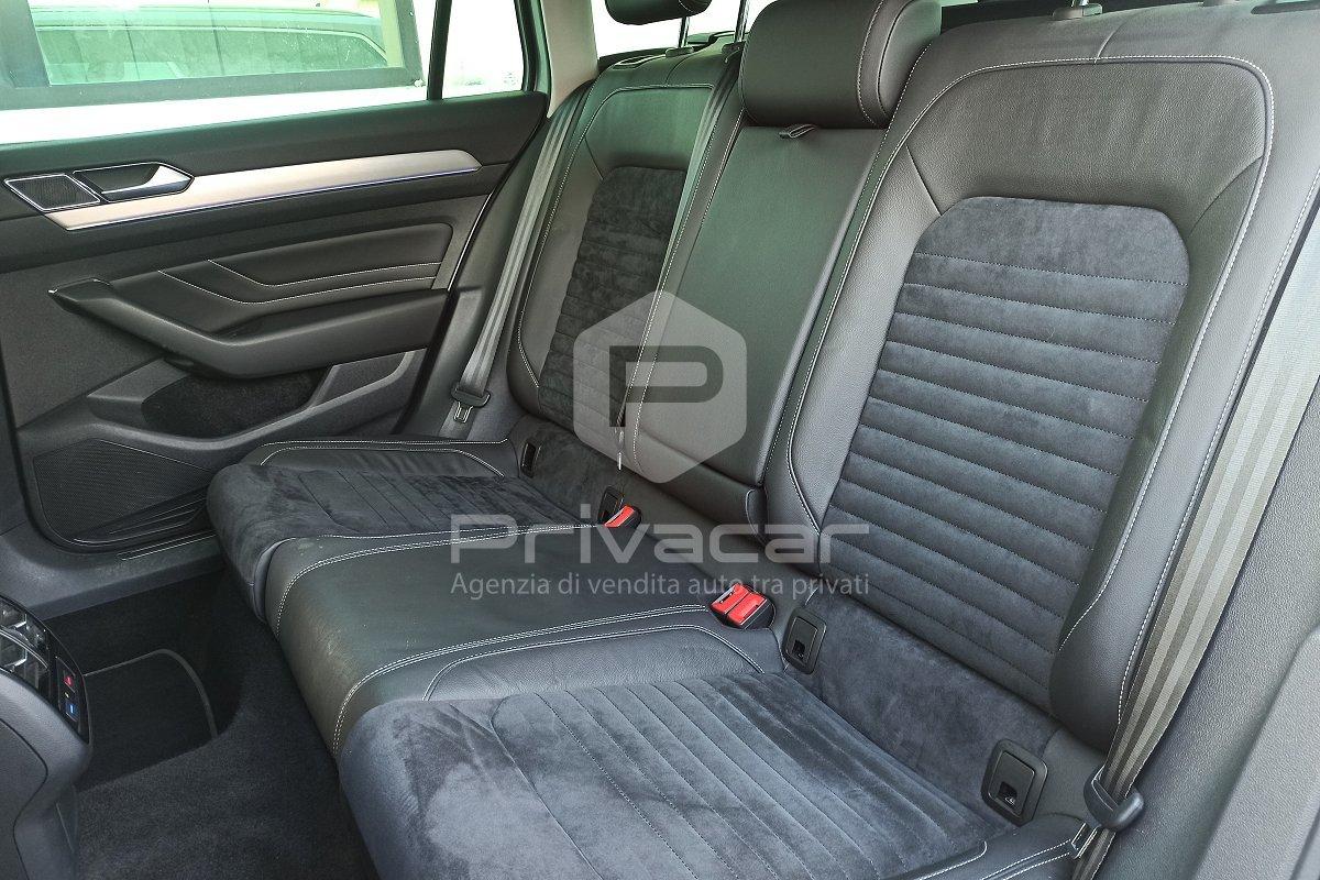 VOLKSWAGEN Passat Variant 2.0 TDI SCR EVO DSG Executive