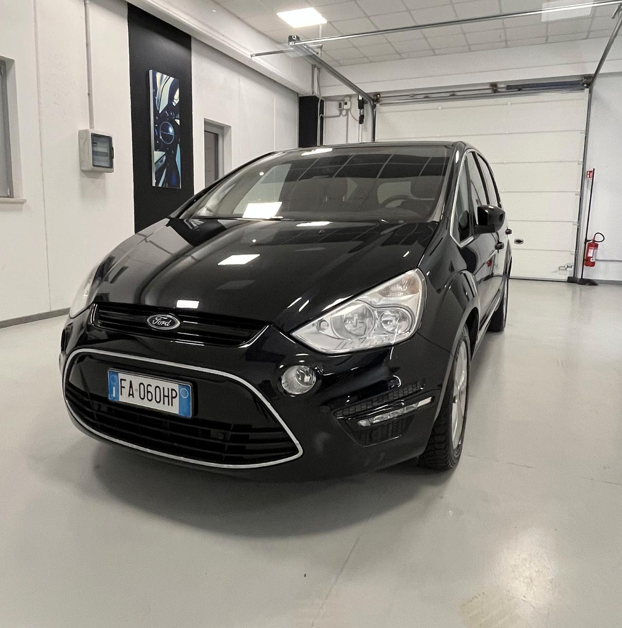 Ford S-Max 2.0 TDCi 163CV Powershift 5 posti Business