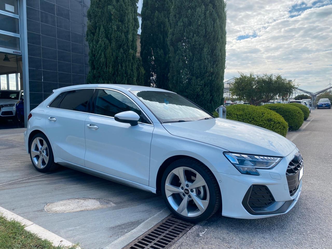 Audi A3 SPB 35 TDI S tronic line edition