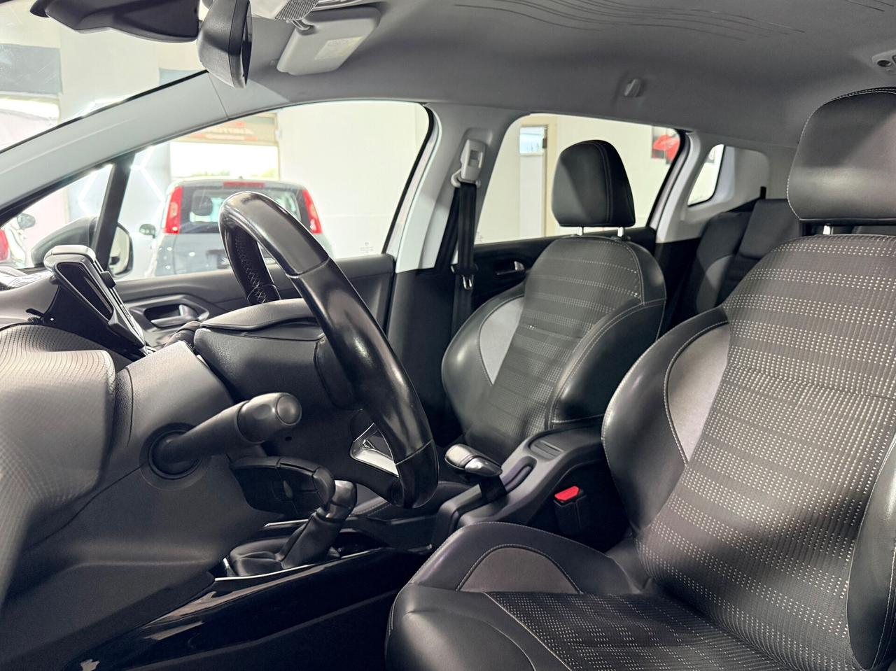 Peugeot 2008 BlueHDi 100 cv Allure