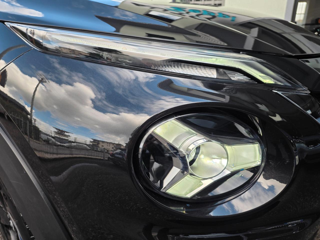 Nissan Juke 1.6 HEV N-Connecta AUT. / FULL HYBRID