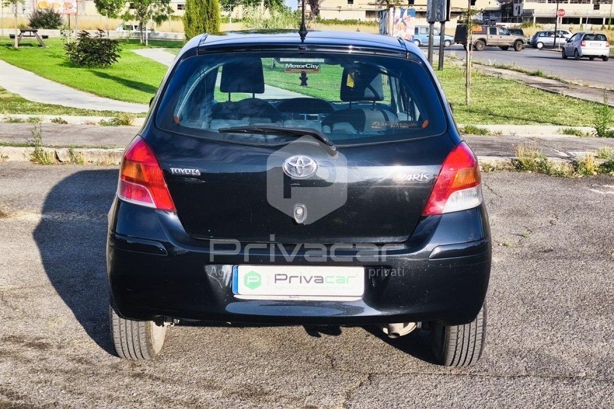 TOYOTA Yaris 1.4 D-4D DPF 5 porte