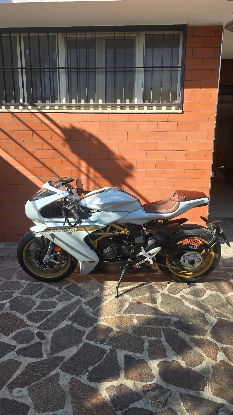 Mv Agusta Superveloce 800 S