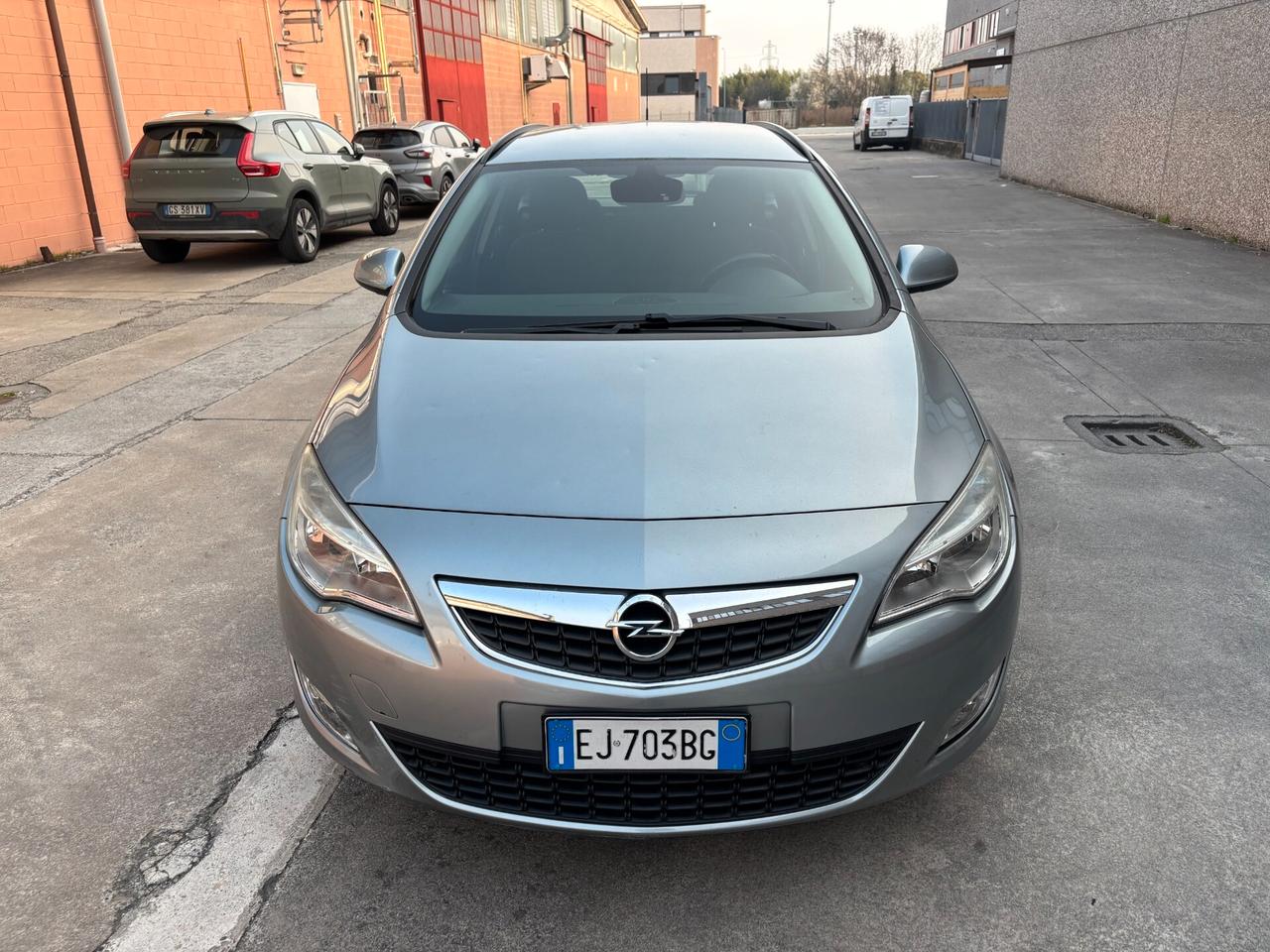 Opel Astra 1.6 115CV Sports Tourer Cosmo