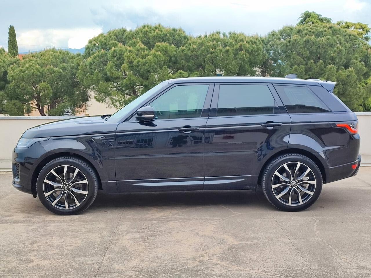 Land Rover Range Rover Sport 3.0 SDV6 Dynamic Black Pack