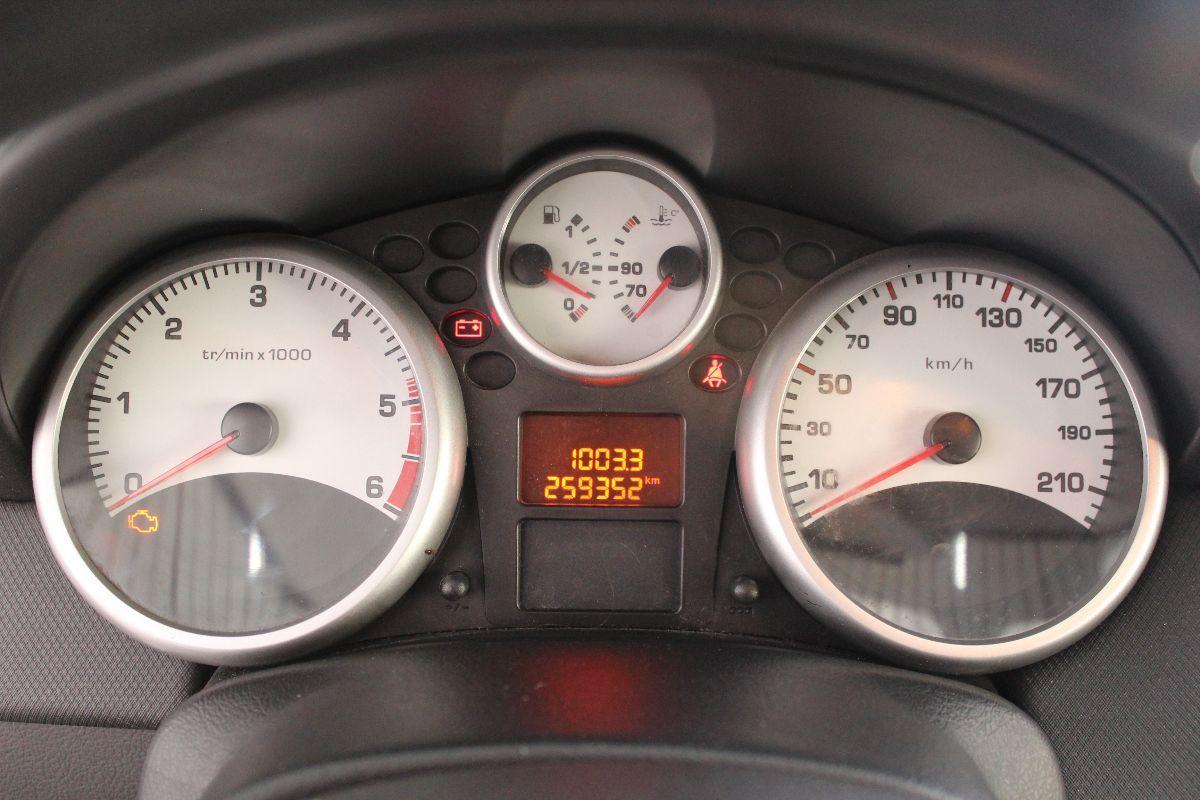 PEUGEOT - 207 - HDi 70CV 5p. ONE Line