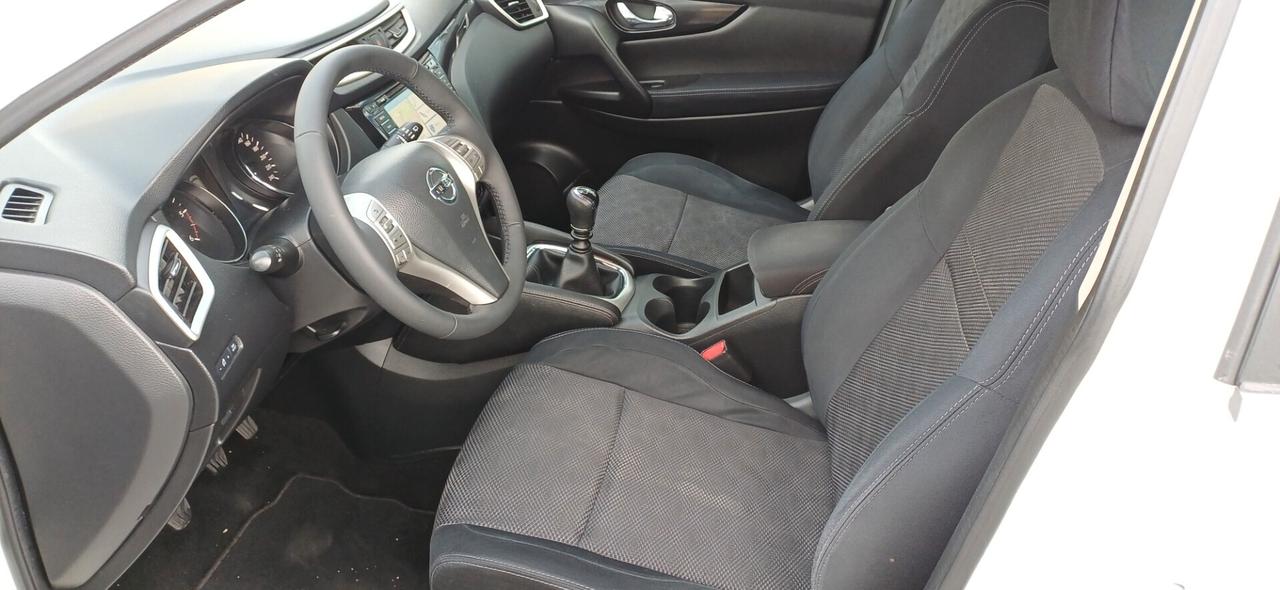 Nissan Qashqai 1.5 dCi Tekna