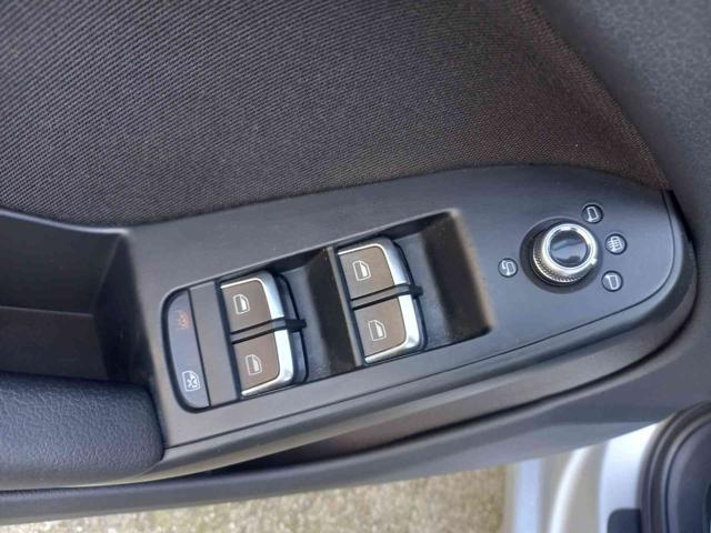 AUDI A4 B8 AVANT 2,0 143 CV MULTITRONIC NEOPATENTATI