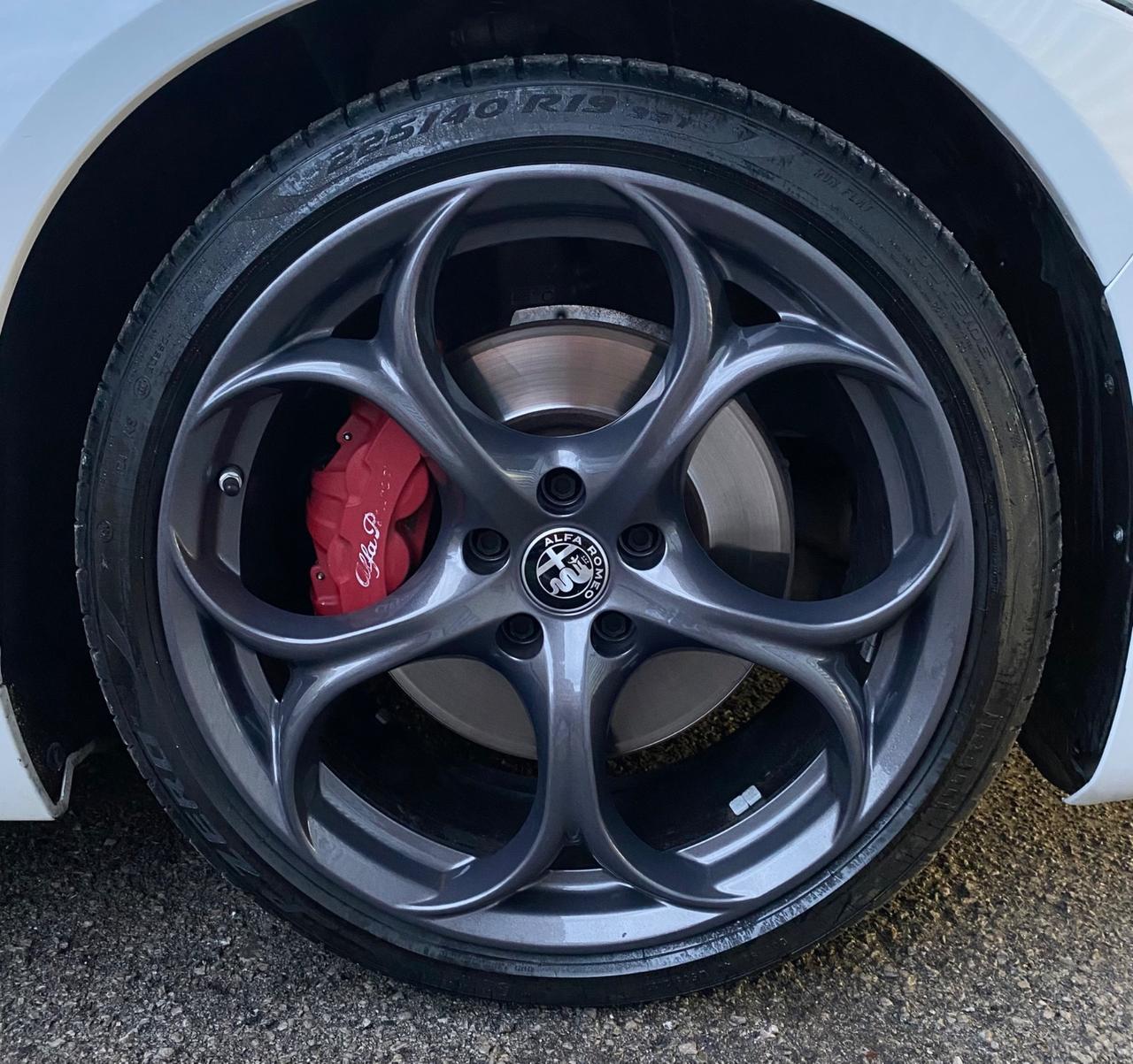 Alfa Romeo Giulia 2.2 210cv AT8 Q4/AWD Veloce Ti
