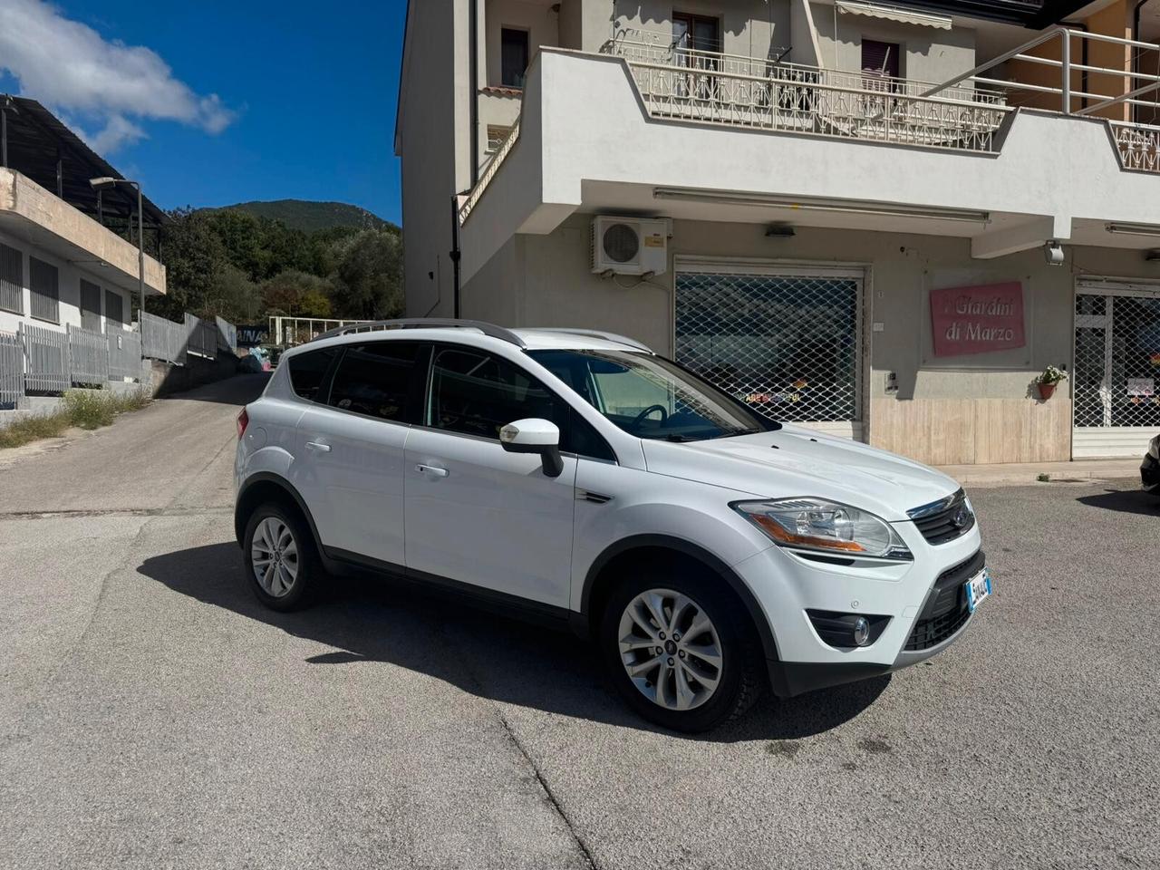 Ford Kuga 2.0 TDCI 140 CV 4WD Titanium