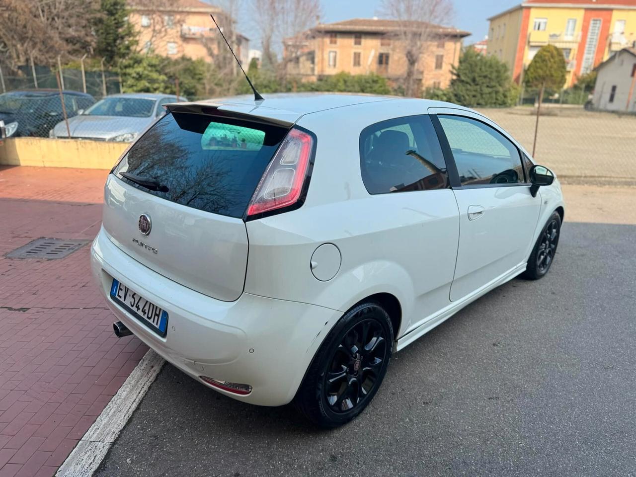 Fiat Punto 1.3 MJT II S&S 85 CV 3 porte ECO Lounge