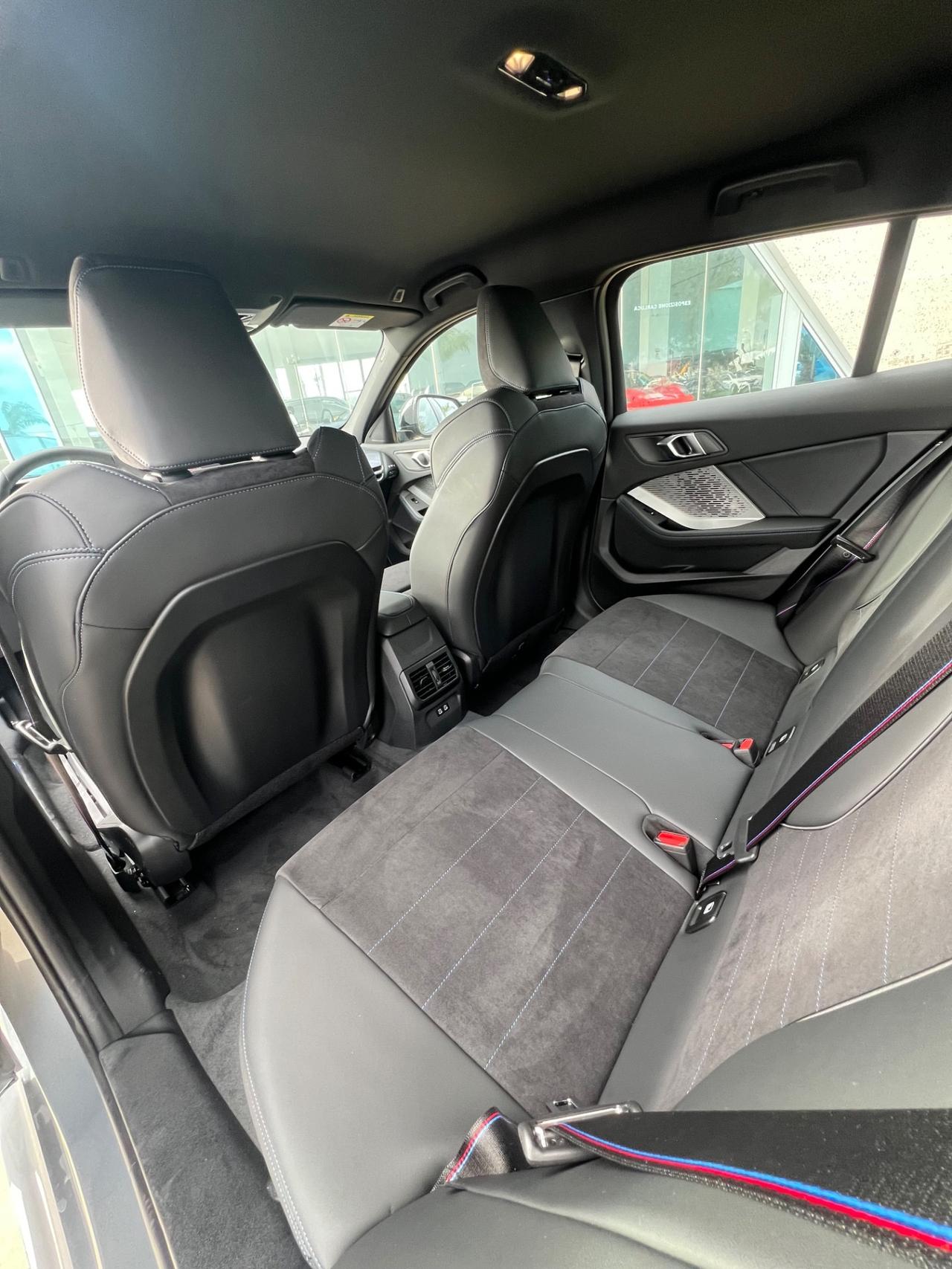 BMW 118 d MSport Pro possibilità noleggio no scoring