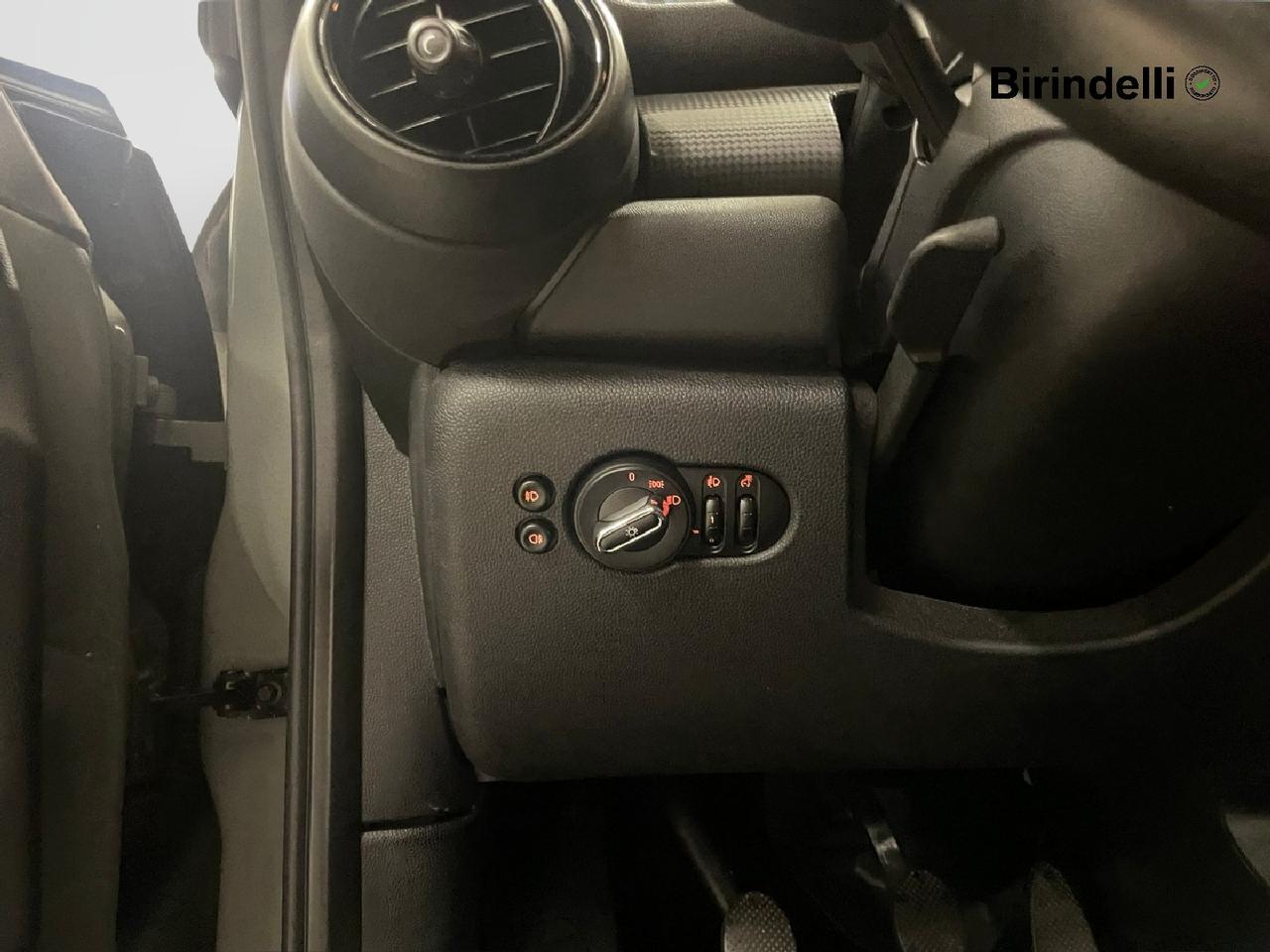 MINI Mini 4ª serie (F56) - Mini 1.5 Cooper D Boost