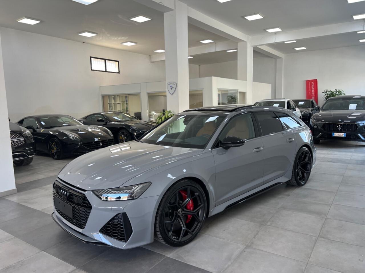 Audi RS6 Performance Carbon ceramica - nuova pronta consegna - listino €192.150 - scontata €169.000