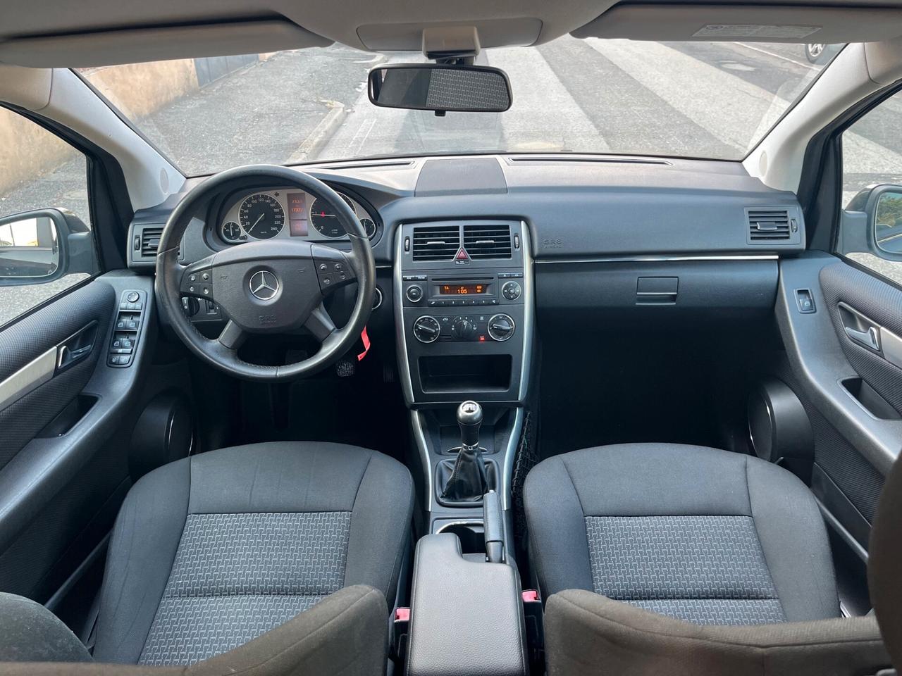 Mercedes Benz B 200 CDI Executive