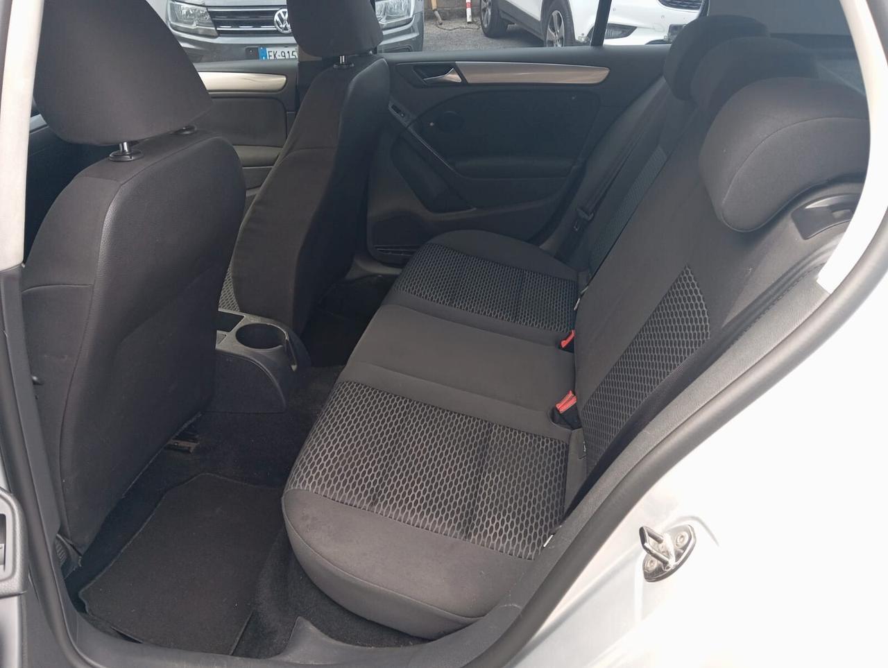 Volkswagen Golf 1.6 TDI DPF 5p. Sport