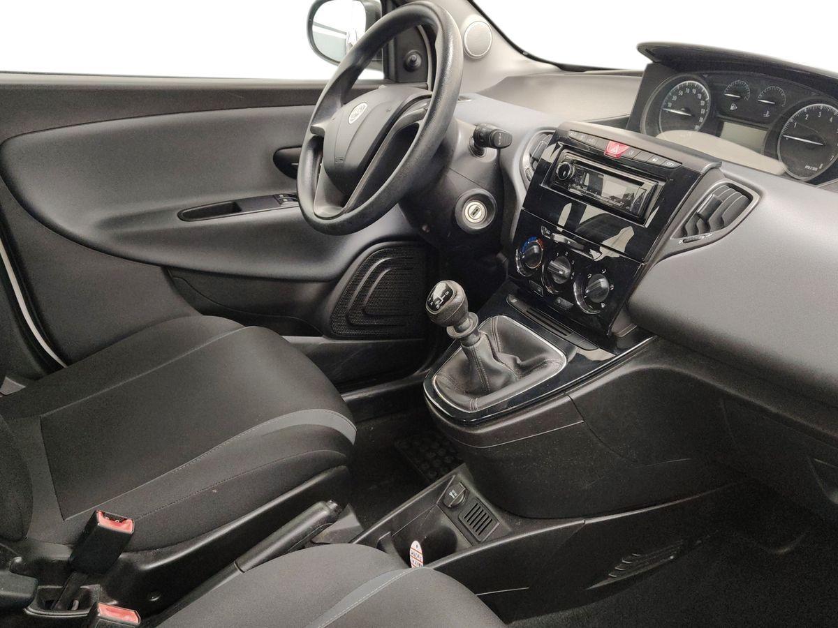 LANCIA Ypsilon III 2015 - Ypsilon 1.2 Silver 69cv