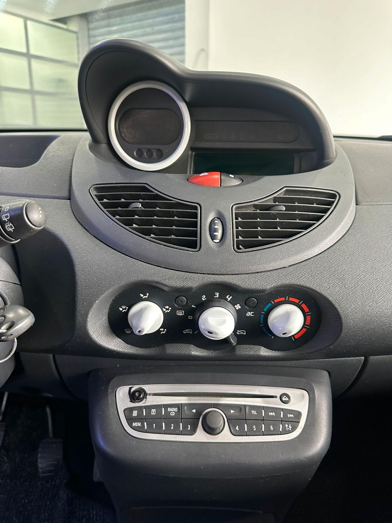 Renault Twingo 1.2 16V Live