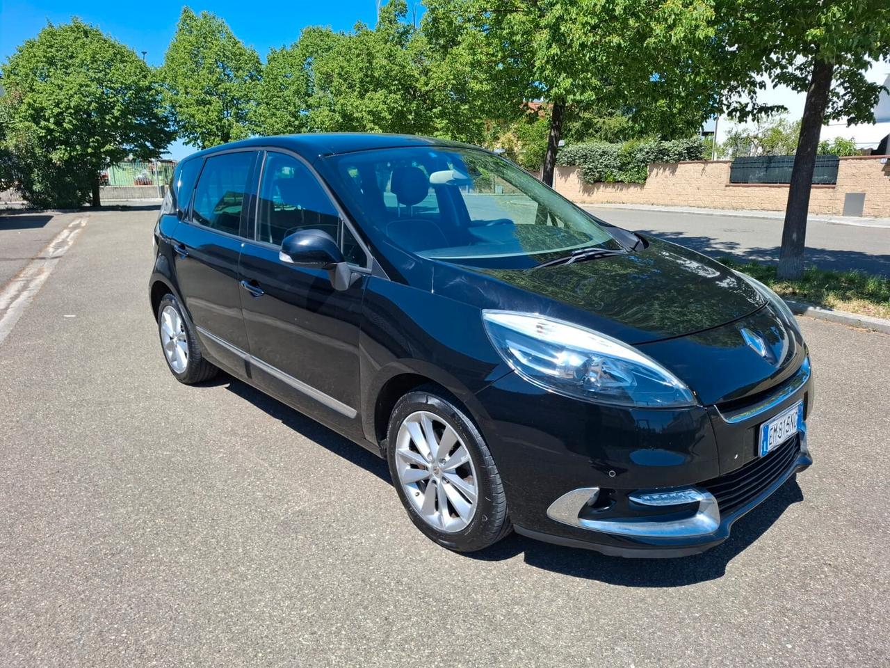 Renault Scenic 1.5 dCi del 2012 SOLO 96.000 KM
