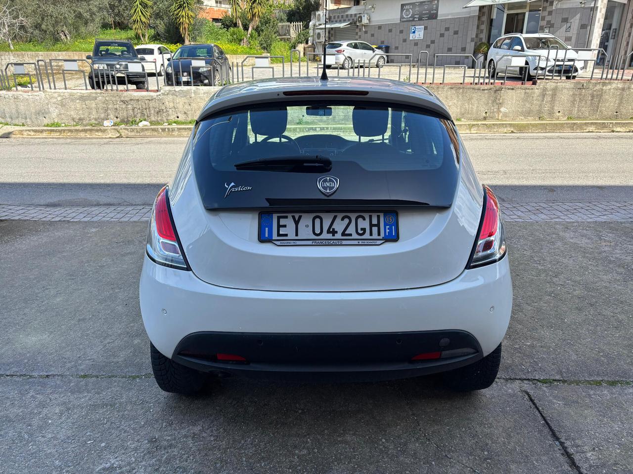 Lancia Ypsilon 1.2 69 CV 5 porte GPL Ecochic Gold METANO