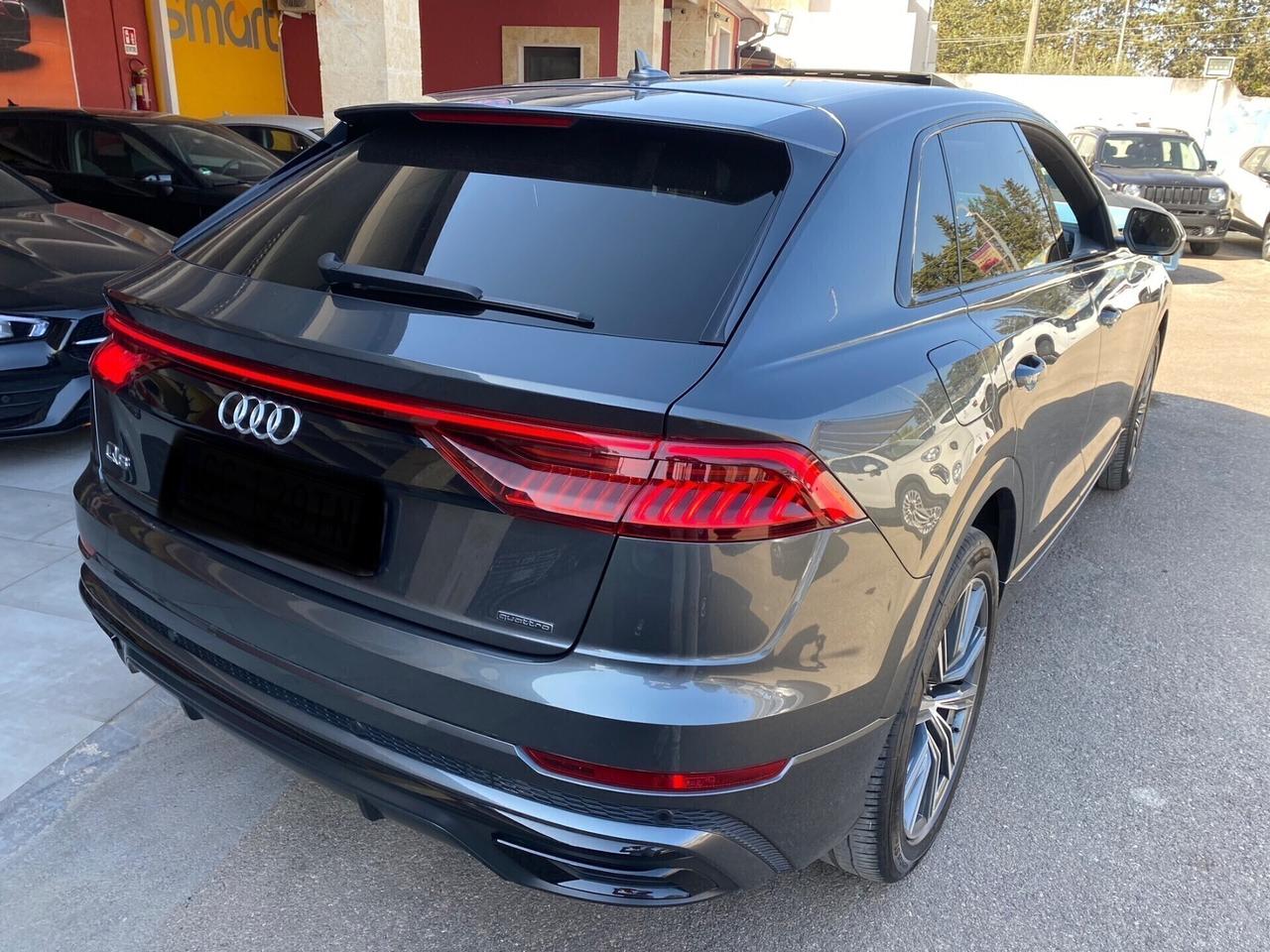 Audi Q8 50 TDI 286 CV quattro S-line