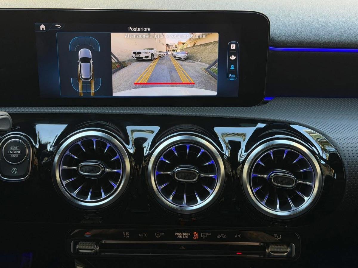 New Mercedes Classe A 180d Premium AMG Night Edition 116CV